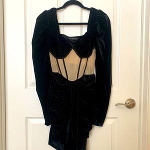 Black Velvet Dress - Pretty Little Thing